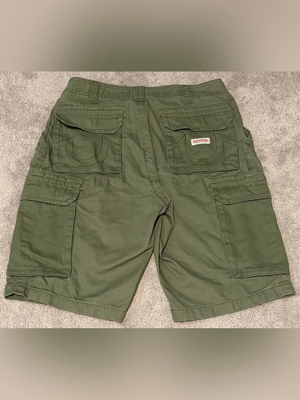 True Religion Men's Cargo Relaxed Fit Green Shorts Size 34 Fits 32x12 **READ